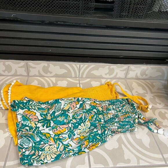 Tommy Bahama Romper Bundle - Picture 1 of 7